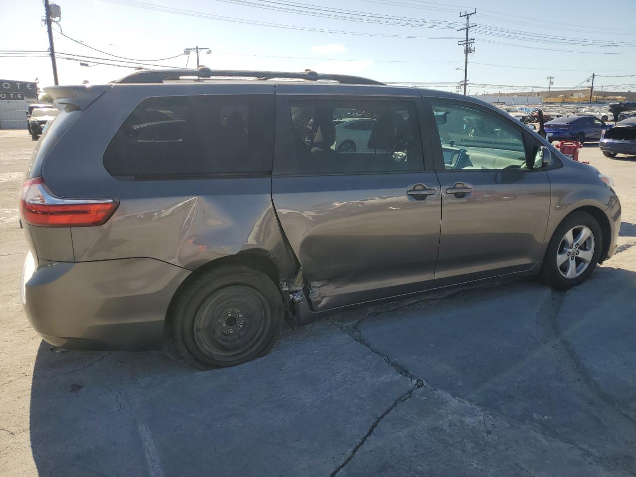 2016 Toyota Sienna VIN 5TDKK3DC2GS726250 Copart auction photo, side / rear end damage thumbnail 3