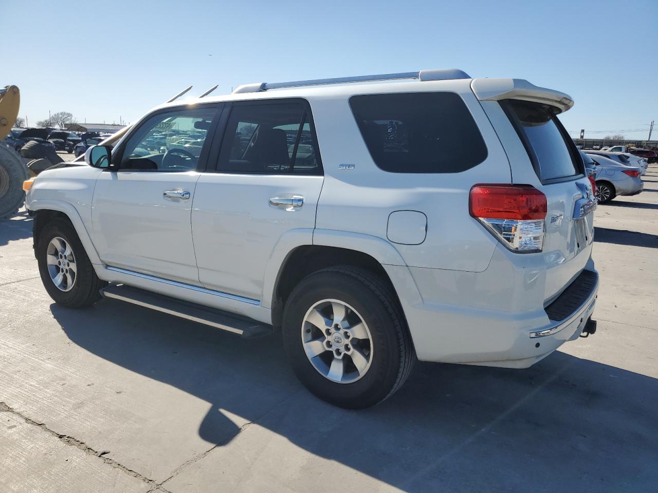 2011 Toyota 4Runner VIN JTEZU5JR7B5021435 Copart auction photo, front end / minor dent/scratches damage thumbnail 2