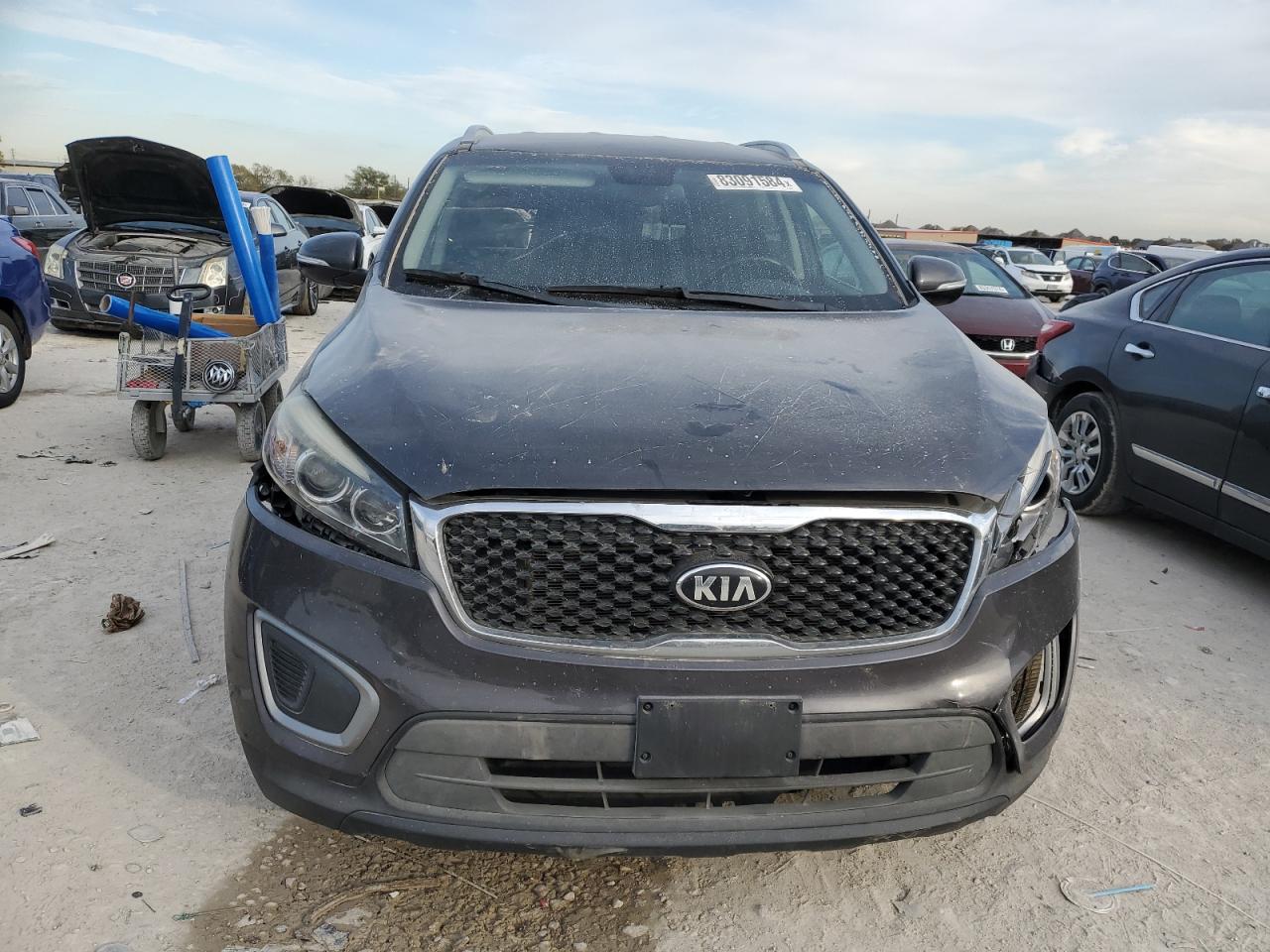 2017 KIA Sorento VIN 5XYPG4A32HG265888 Copart auction photo, front end damage thumbnail 5