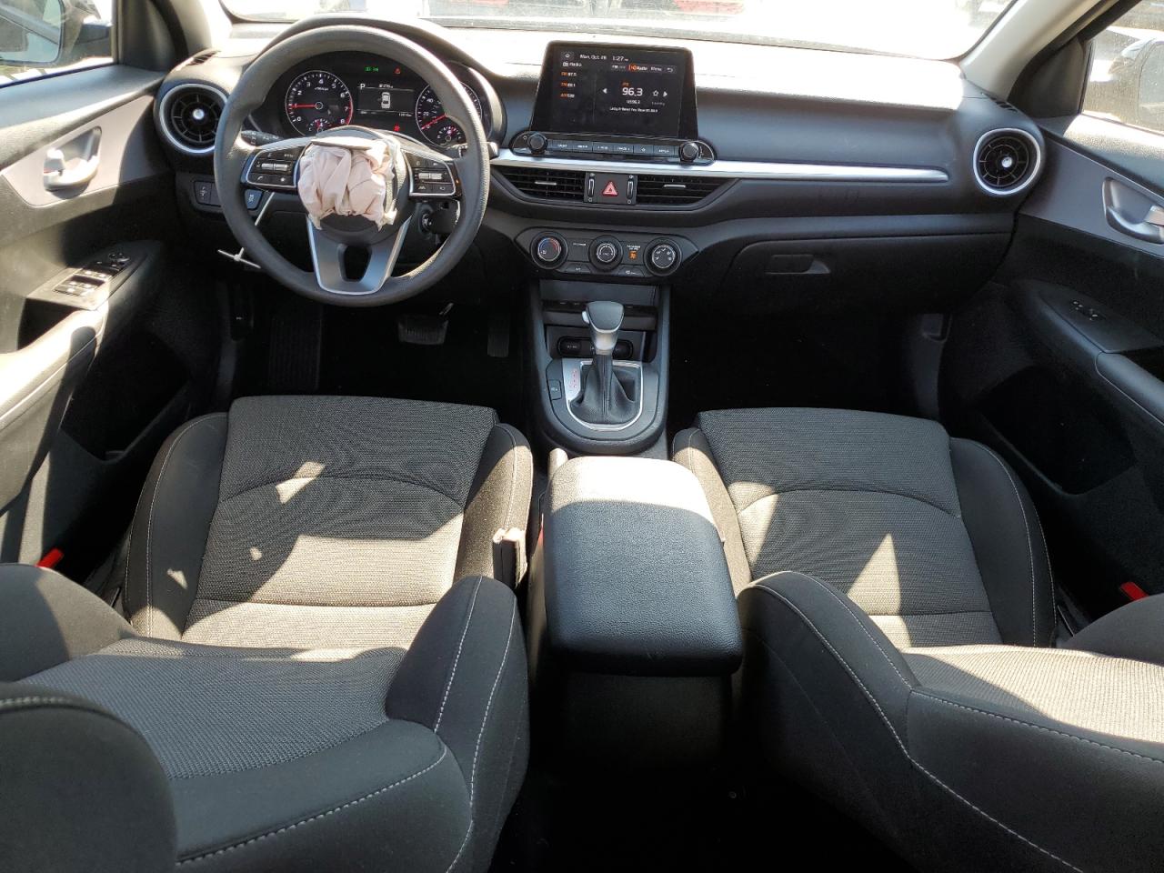 2024 KIA Forte VIN 3KPF24AD2RE759699 Copart auction photo, front end / minor dent/scratches damage thumbnail 8