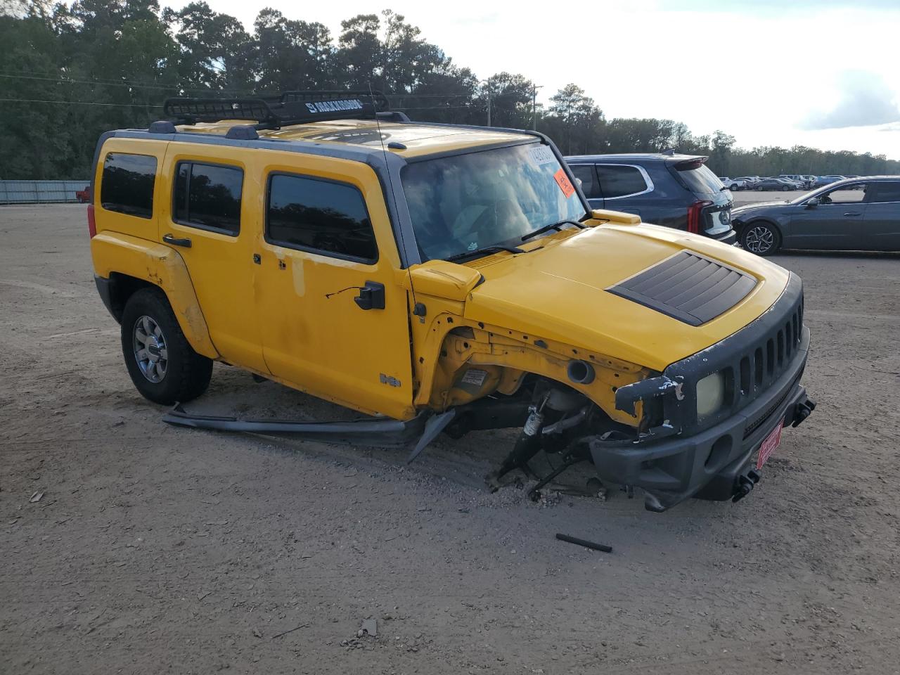 2007 Hummer H3 VIN 5GTDN13EX78147544 Copart auction photo, side damage thumbnail 4