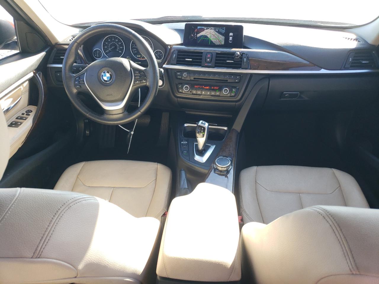 2015 BMW 3er VIN WBA3A5G51FNS85731 Copart auction photo, minor dent/scratches damage thumbnail 8
