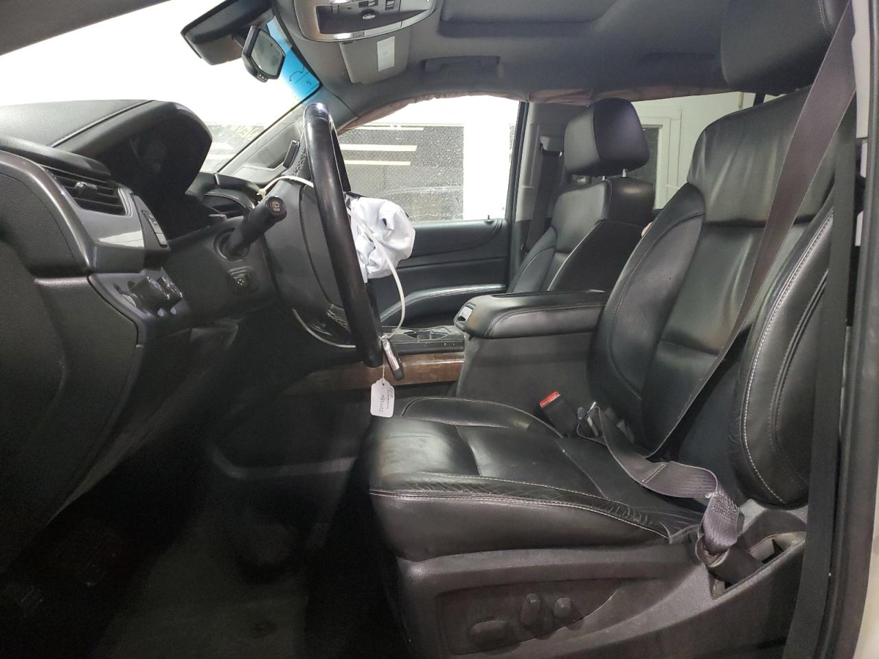 2015 Chevrolet Suburban VIN 1GNSKJKC4FR299570 Copart auction photo, front end damage thumbnail 7