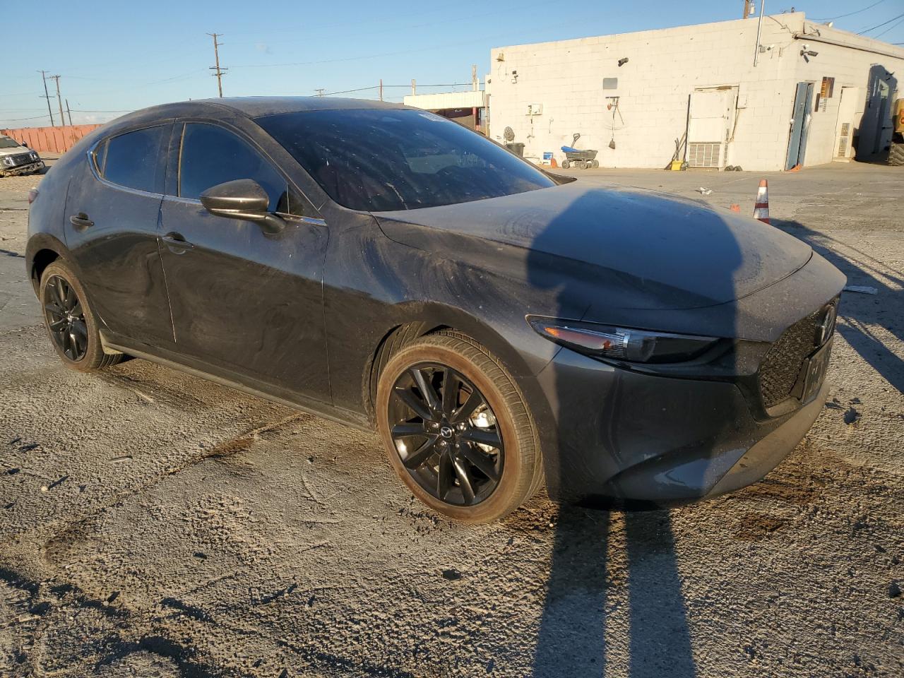 2024 Mazda 3 VIN JM1BPAMM9R1658012 Copart auction photo, vandalism damage thumbnail 4