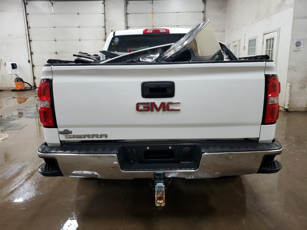 2016 GMC Sierra VIN 3GTU2LEH0GG183918 Copart auction photo, front end / minor dent/scratches damage thumbnail 6
