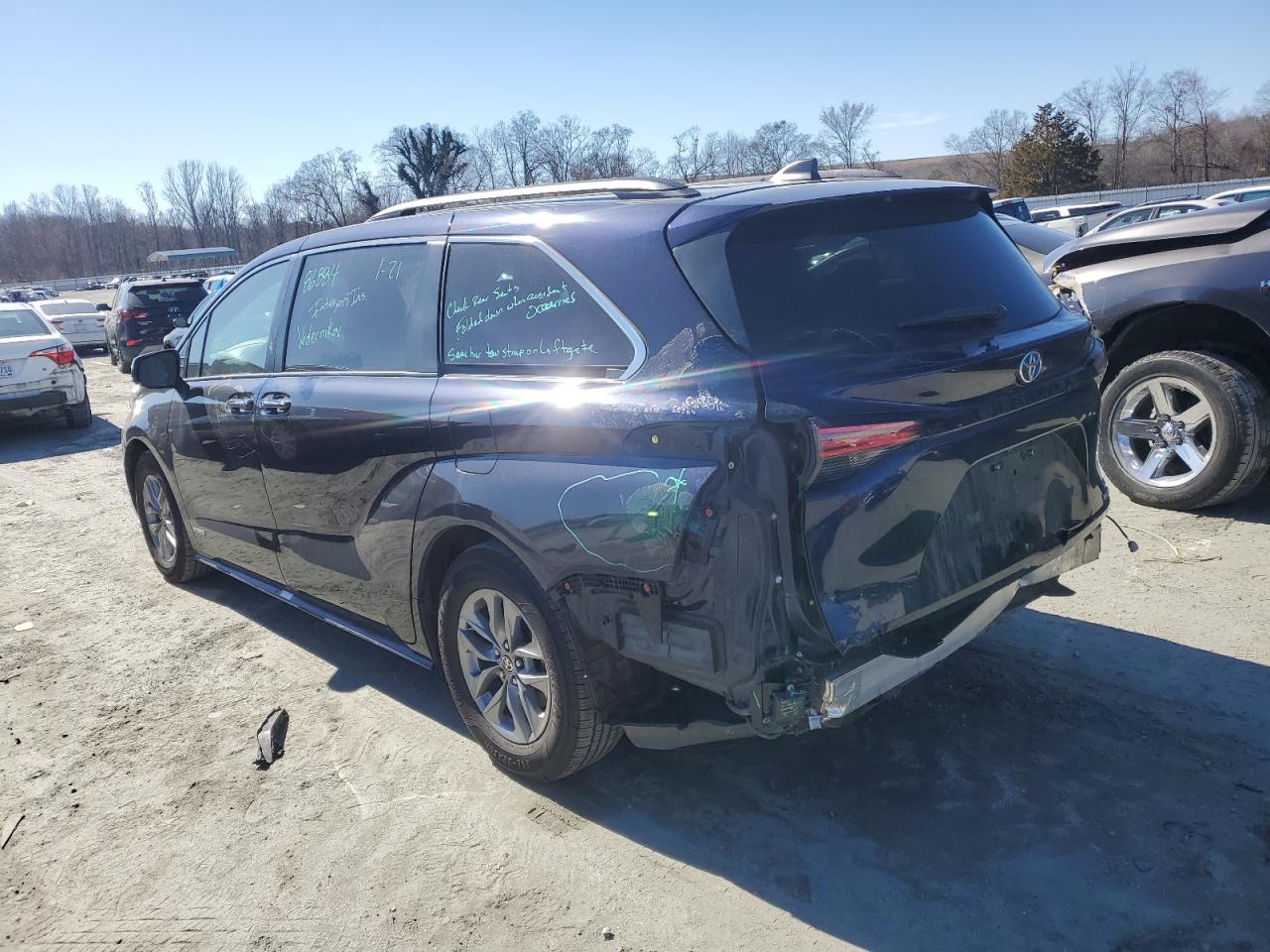 2021 Toyota Sienna VIN 5TDYRKEC0MS030528 Copart auction photo, rear end damage thumbnail 2