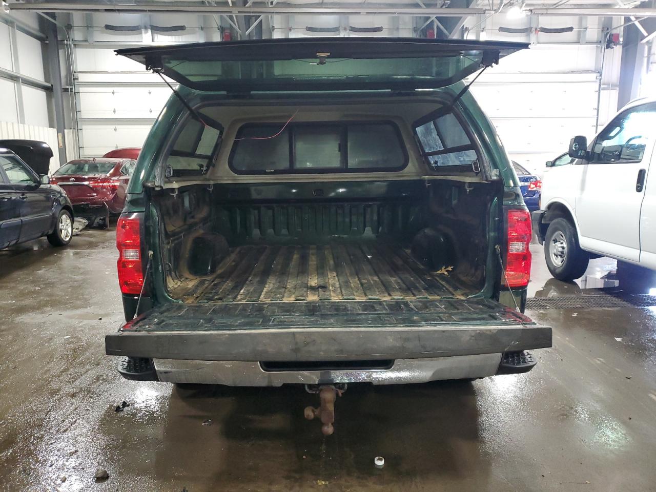 2014 Chevrolet Silverado VIN 3GCUKREC5EG511693 Copart auction photo, front end / side damage thumbnail 6