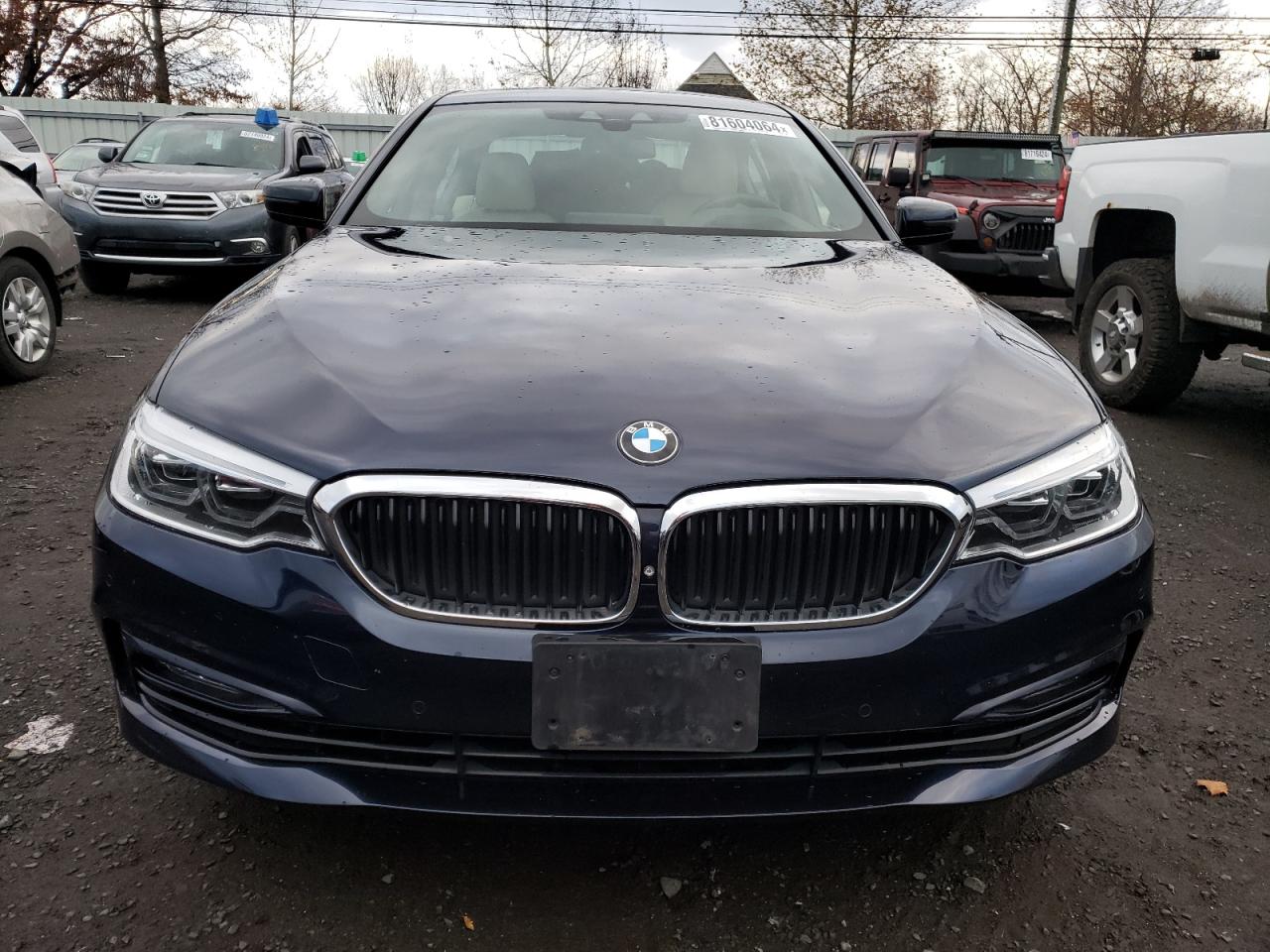 2018 BMW 5er VIN WBAJE7C55JWC57269 Copart auction photo, rear end / minor dent/scratches damage thumbnail 5