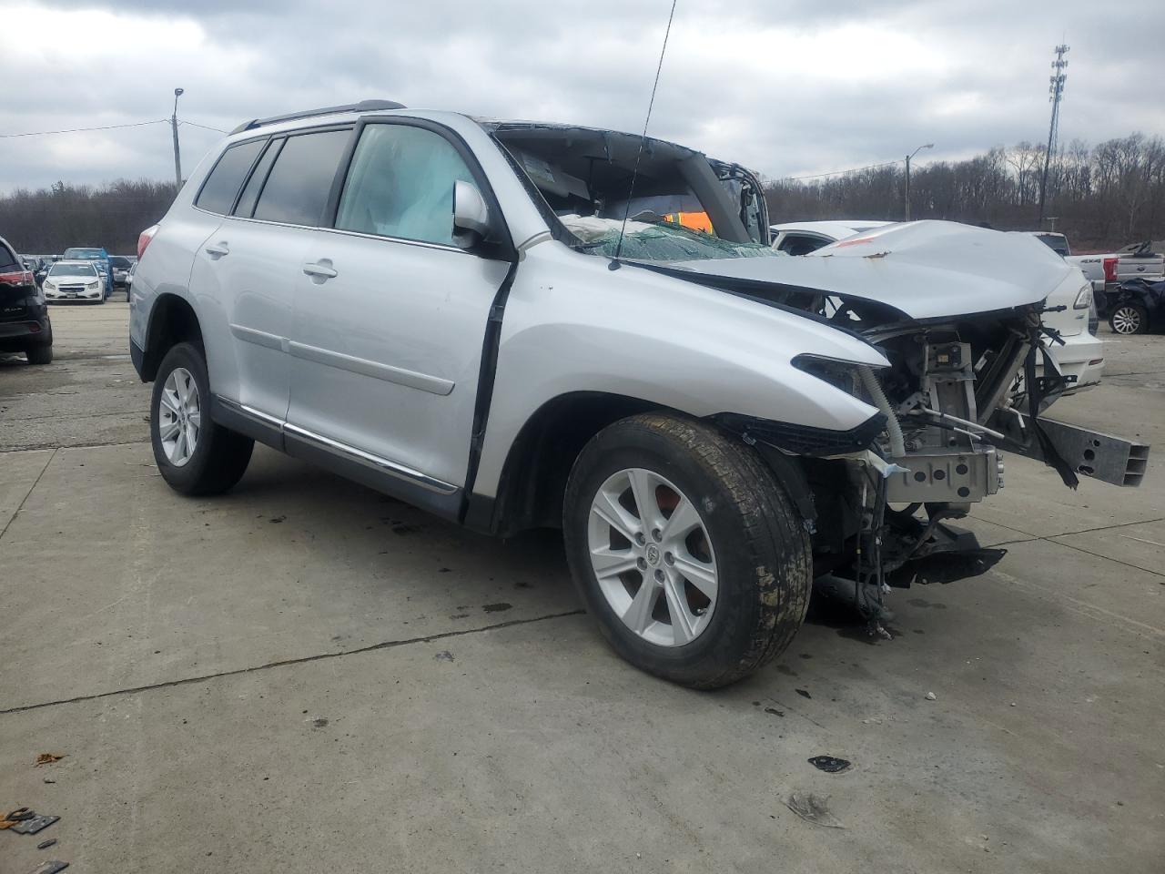 2012 Toyota Highlander VIN 5TDZK3EH5CS068121 Copart auction photo, rollover damage thumbnail 4