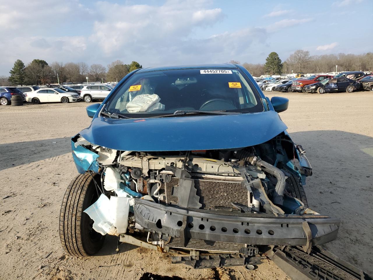 2015 Nissan Versa VIN 3N1CE2CP4FL359417 Copart auction photo, front end damage thumbnail 5