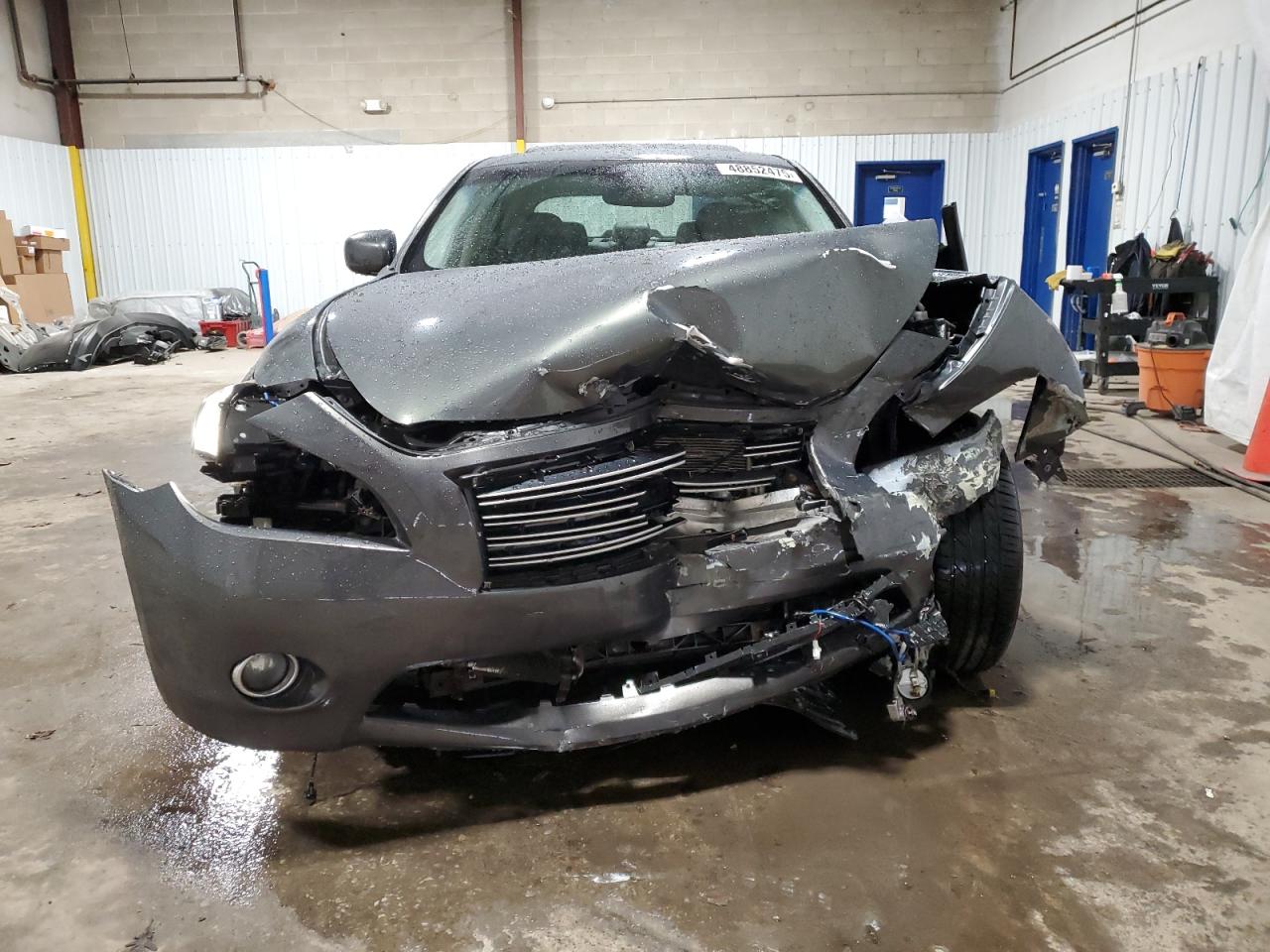 2012 Infiniti M VIN JN1BY1AR2CM395528 Copart auction photo, front end / side damage thumbnail 5