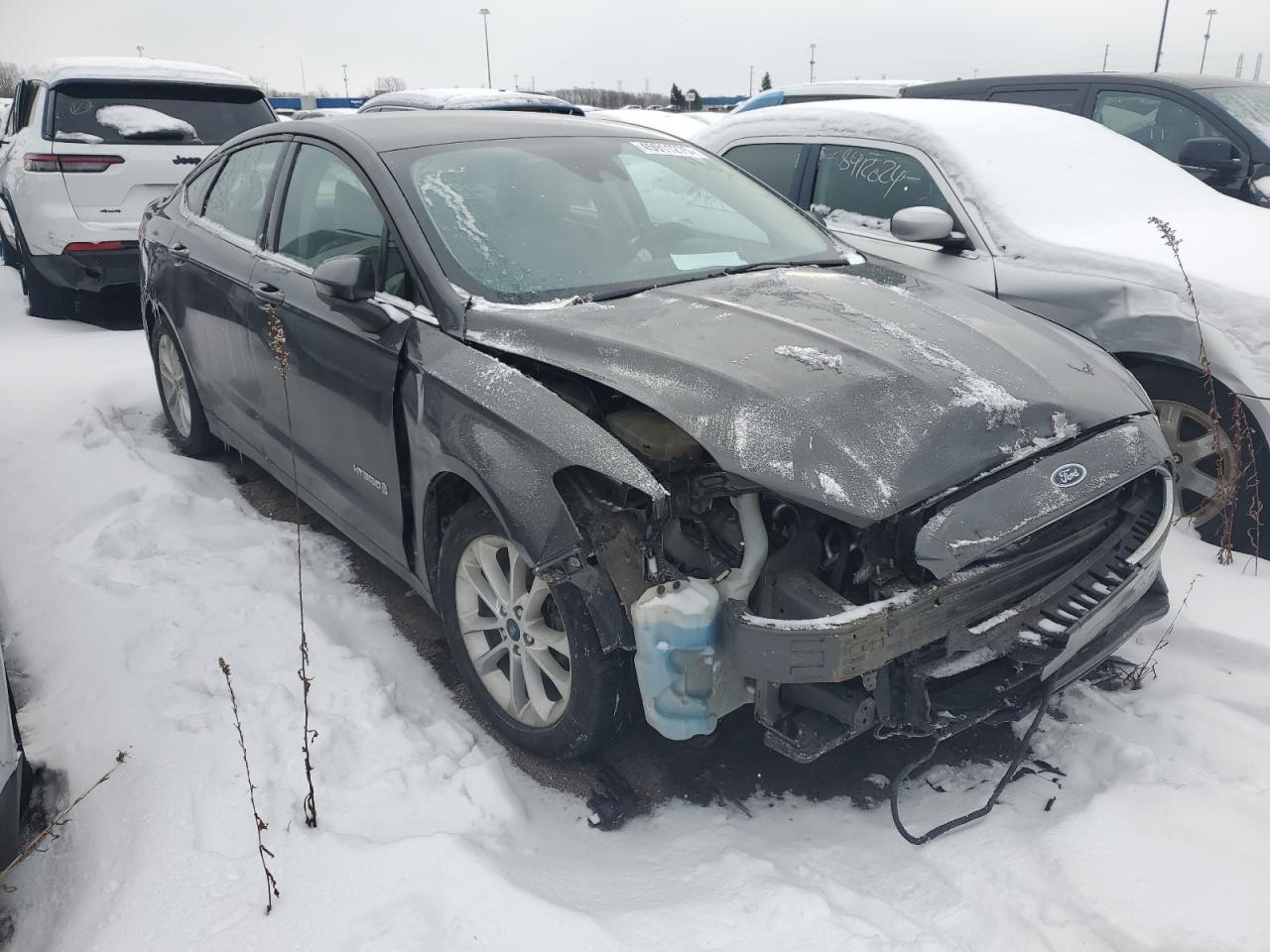2019 Ford Fusion VIN 3FA6P0LU4KR189734 Copart auction photo, front end damage thumbnail 4