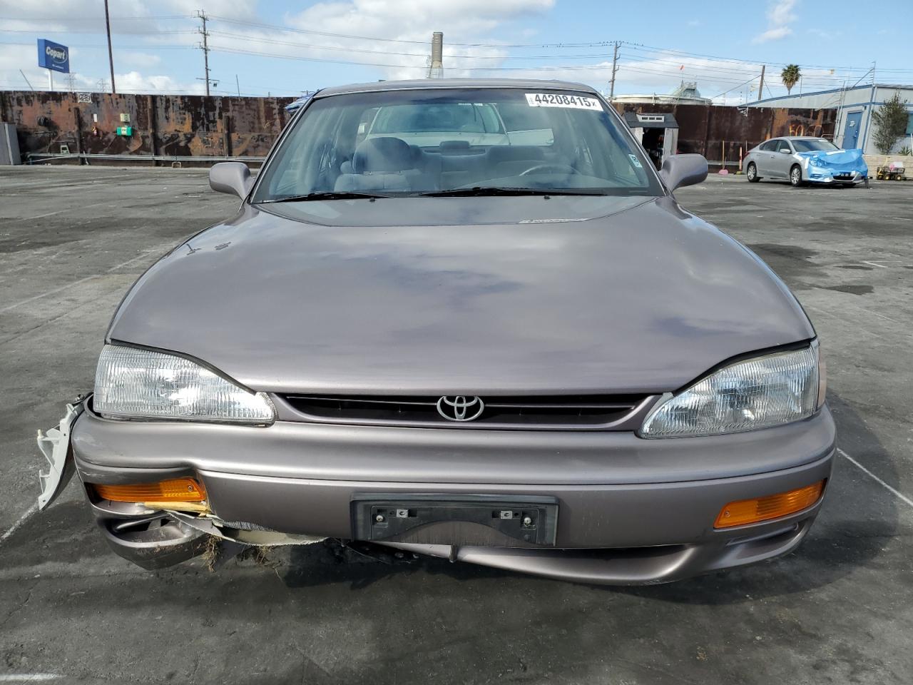 1996 Toyota Camry VIN 4T1BG12K8TU706117 Copart auction photo, front end / all over damage thumbnail 5
