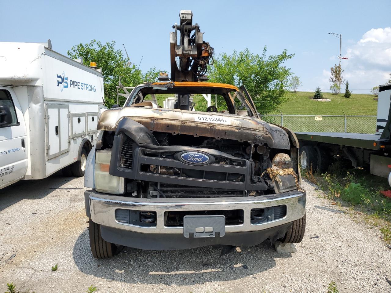 2010 Ford F450 VIN 1FDAF4GY1AEB39821 Copart auction photo, burn damage thumbnail 5