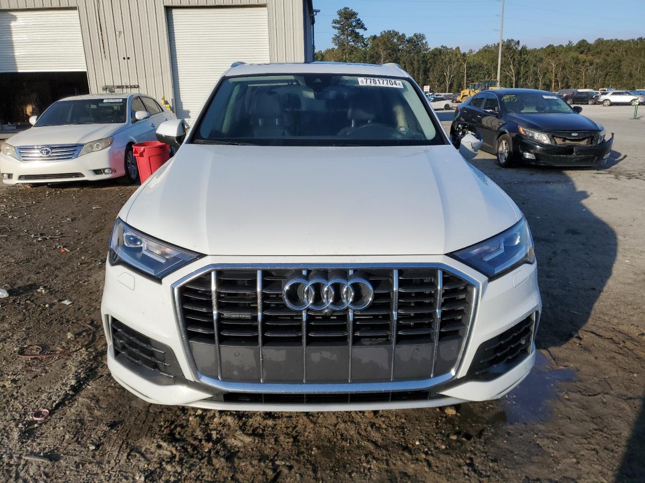 2022 Audi Q7 VIN WA1AJBF70ND021975 Copart auction photo, vandalism damage thumbnail 5