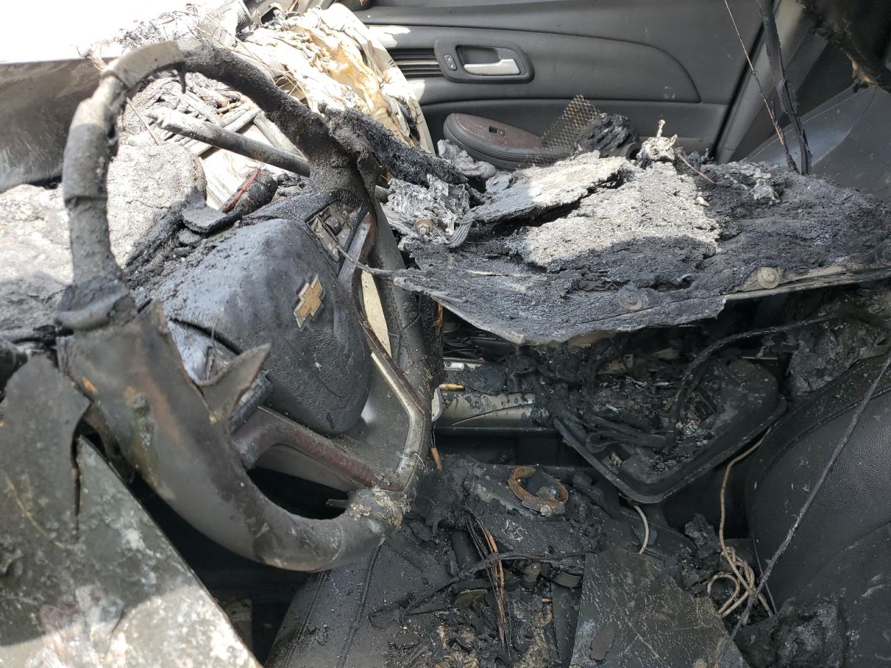 2013 Chevrolet Malibu VIN 1G11J5SX8DF261915 Copart auction photo, burn damage thumbnail 7