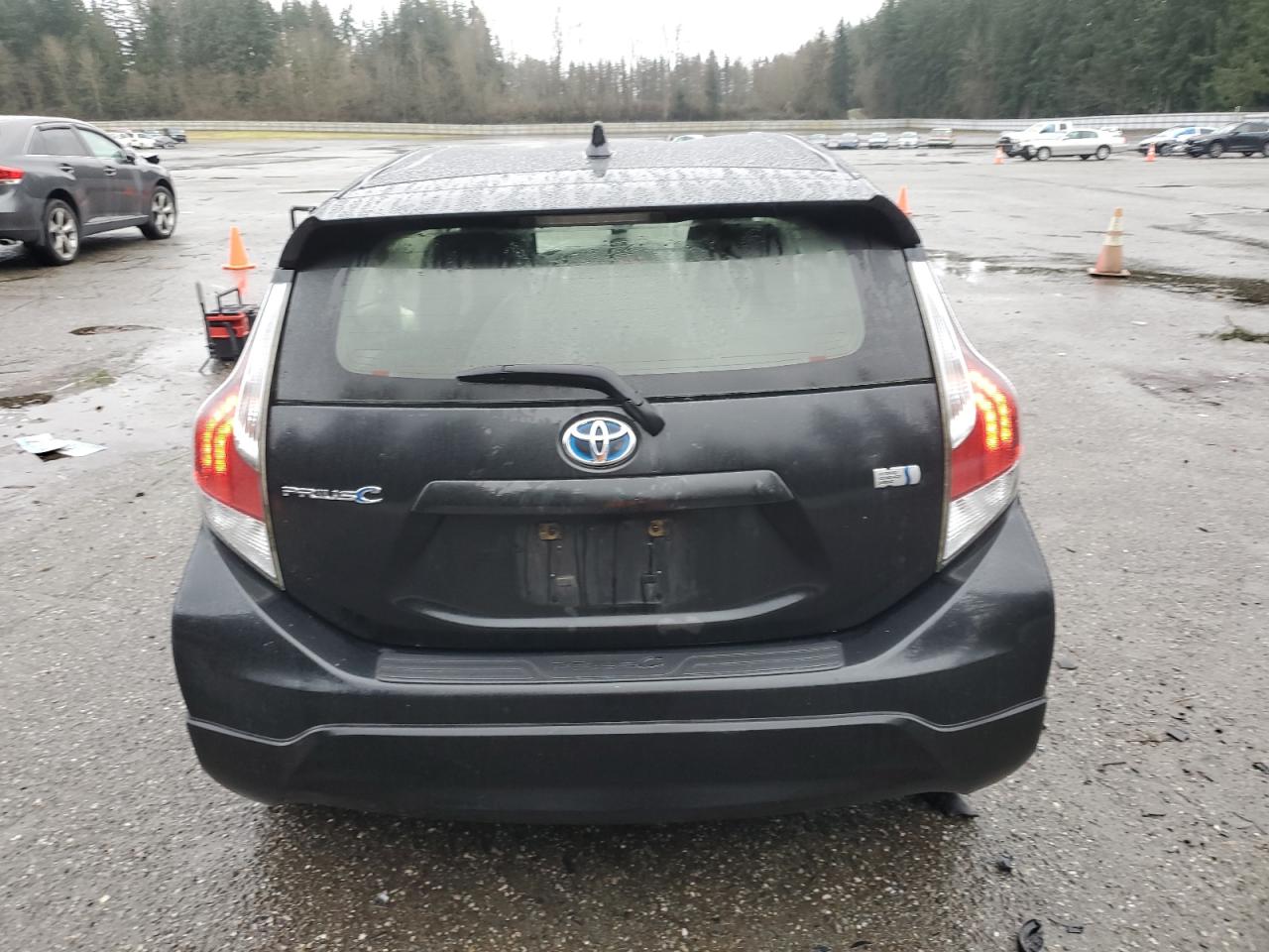 2017 Toyota Prius VIN JTDKDTB3XH1593538 Copart auction photo, front end damage thumbnail 6