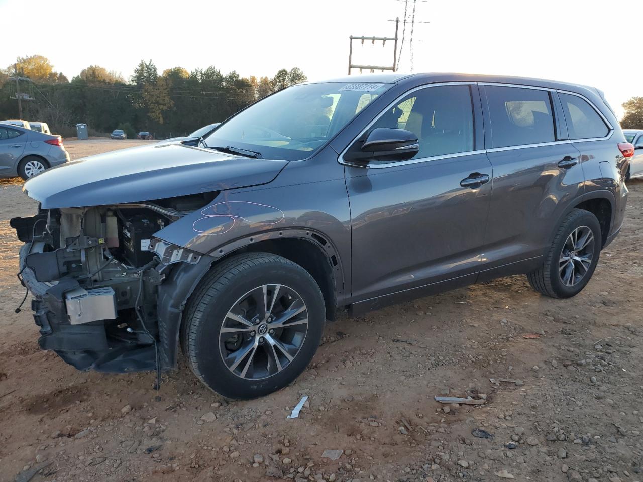 2018 Toyota Highlander VIN 5TDZARFH1JS039426