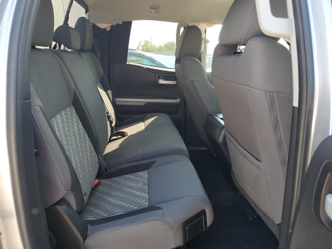 2018 Toyota Tundra VIN 5TFUW5F1XJX775850 Copart auction photo, front end / side damage thumbnail 10