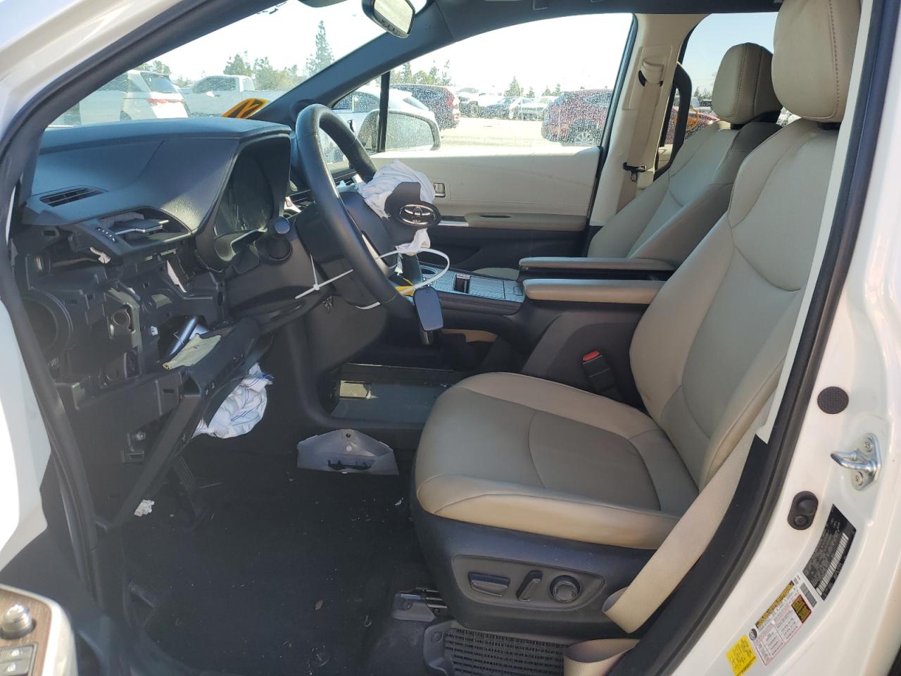 2022 Toyota Sienna VIN 5TDJRKEC2NS102414 Copart auction photo, front end damage thumbnail 7