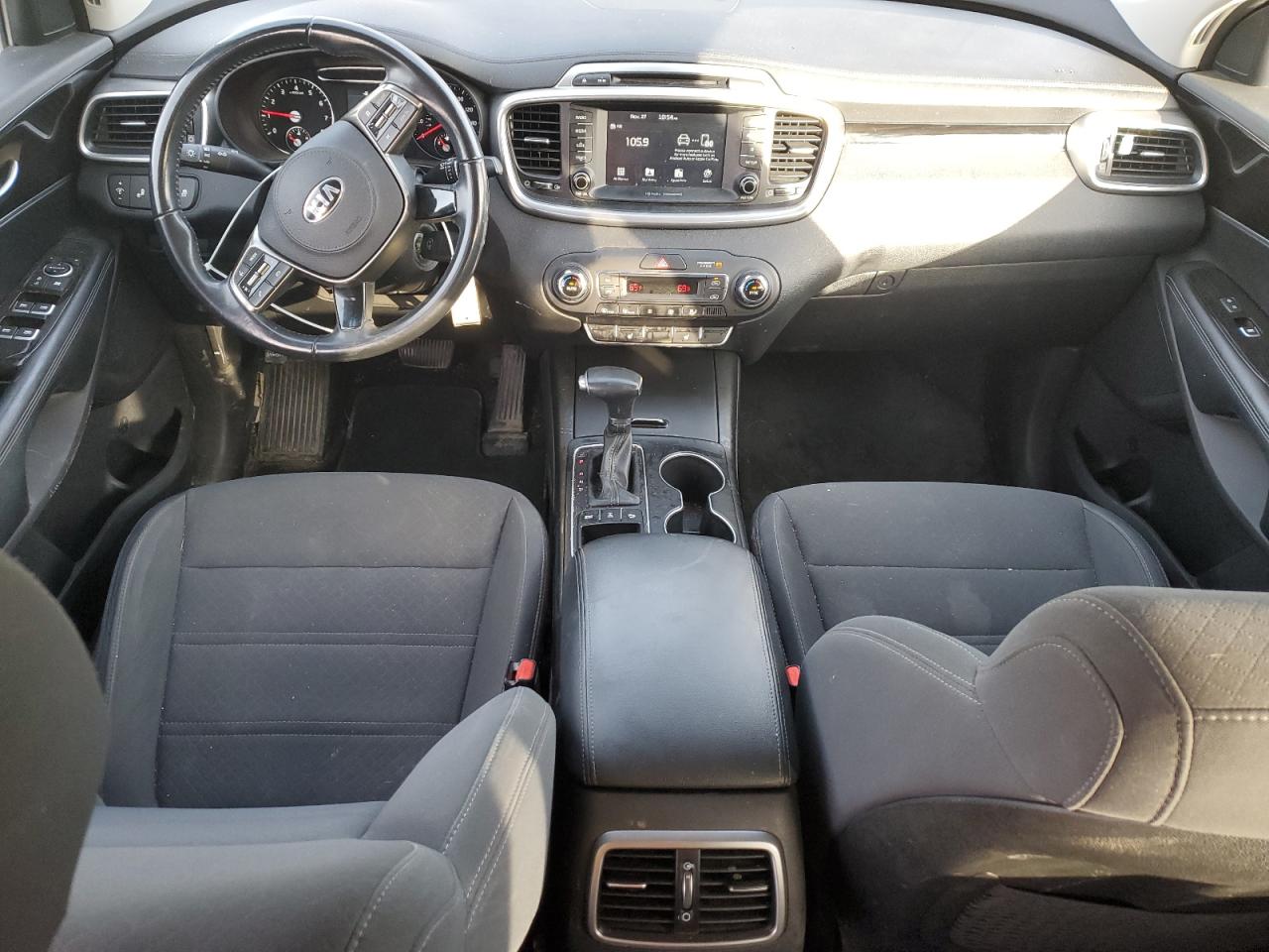2019 KIA Sorento VIN 5XYPGDA33KG435585 Copart auction photo, front end / undercarriage damage thumbnail 8