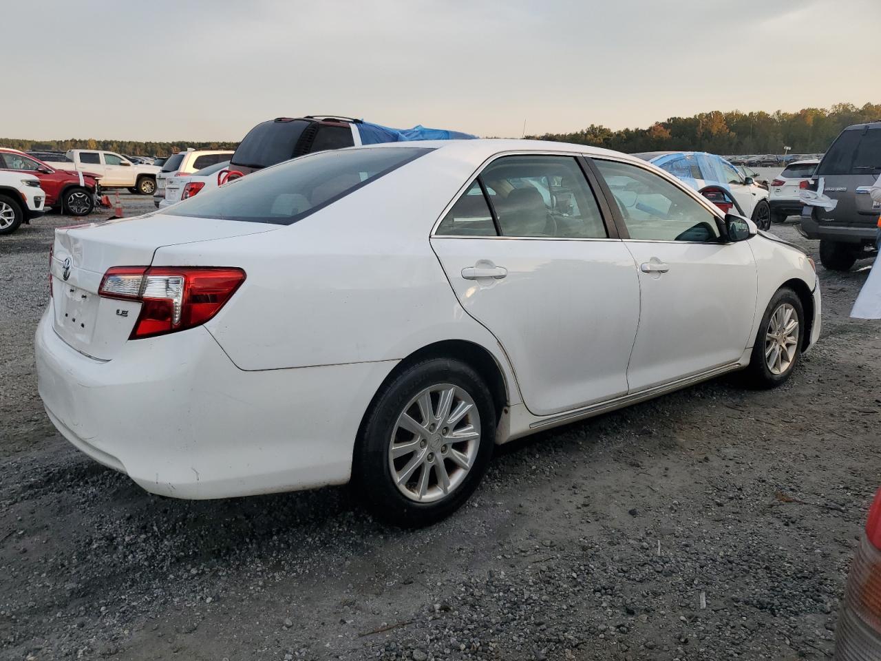 2014 Toyota Camry VIN 4T1BF1FK9EU427761 Copart auction photo, front end / side damage thumbnail 3