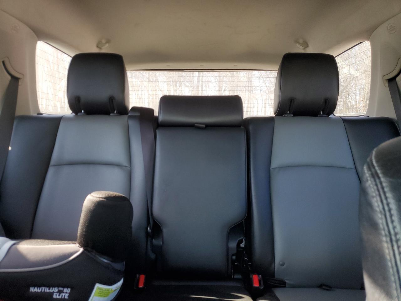 2017 Toyota 4Runner VIN JTEBU5JR2H5424832 Copart auction photo, biohazard/chemical / minor dent/scratches damage thumbnail 10