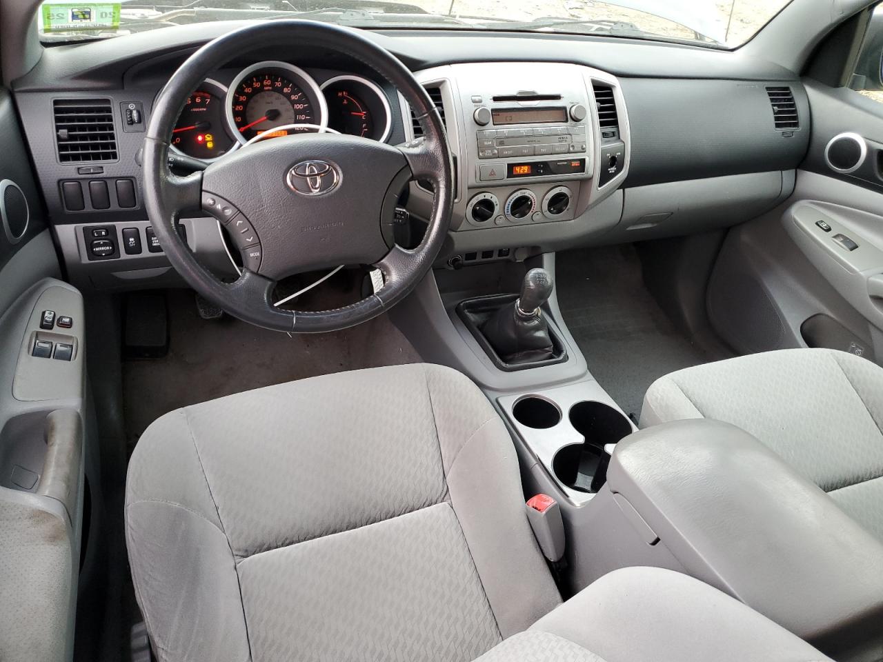 2010 Toyota Tacoma VIN 5TEUX4EN8AZ676528 Copart auction photo, normal wear / minor dent/scratches damage thumbnail 8