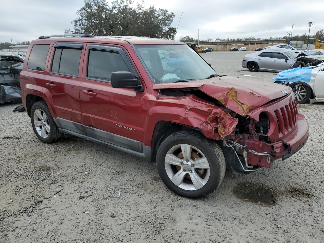 2011 Jeep Liberty (Patriot) VIN 1J4NT4GB2BD111358 Copart auction photo, front end / side damage thumbnail 4