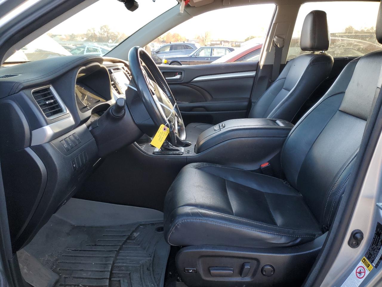 2018 Toyota Highlander VIN 5TDJZRFH4JS529736 Copart auction photo, front end / side damage thumbnail 7