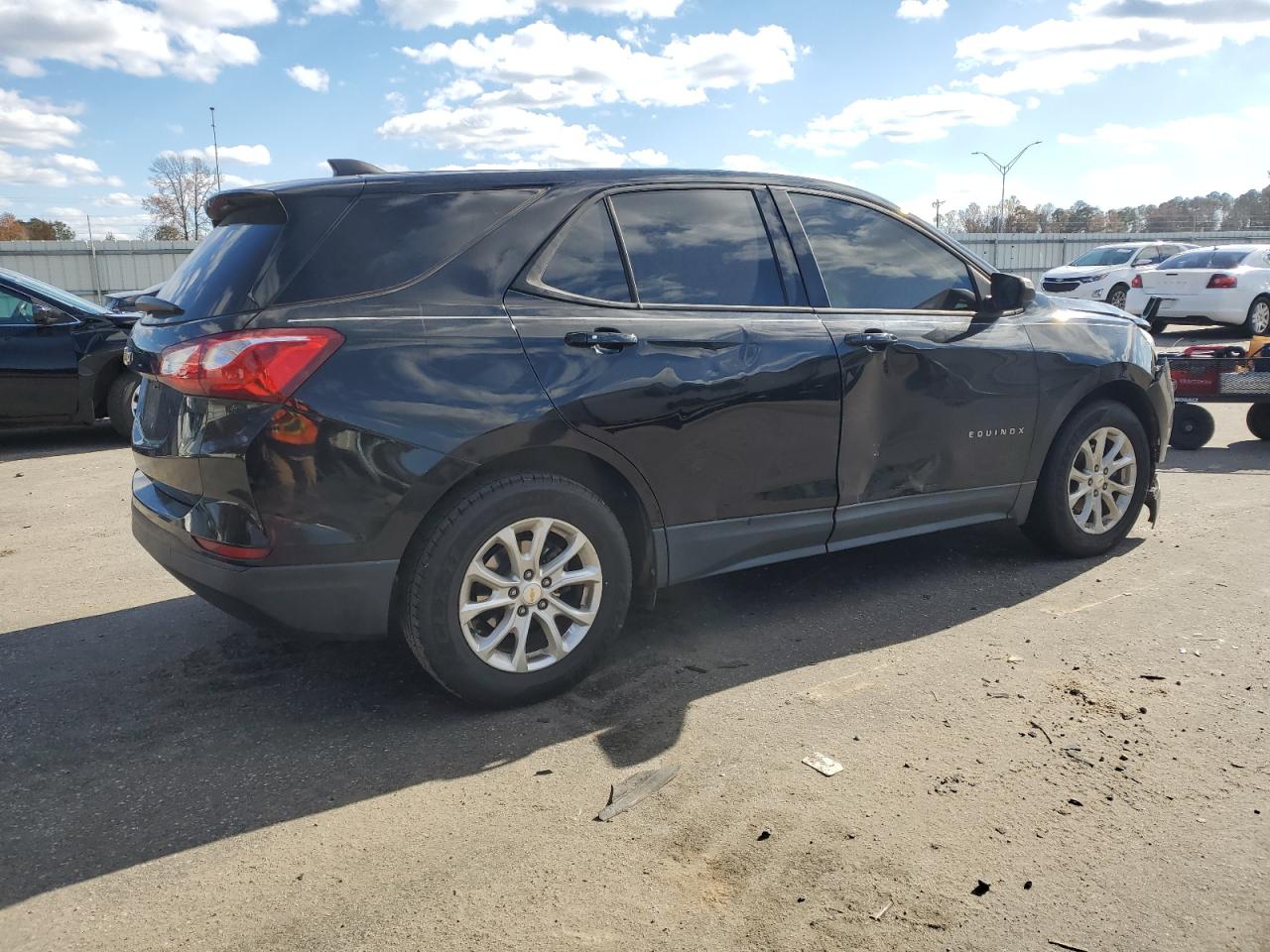 2019 Chevrolet Equinox VIN 2GNAXHEV3K6138944 Copart auction photo, all over damage thumbnail 3