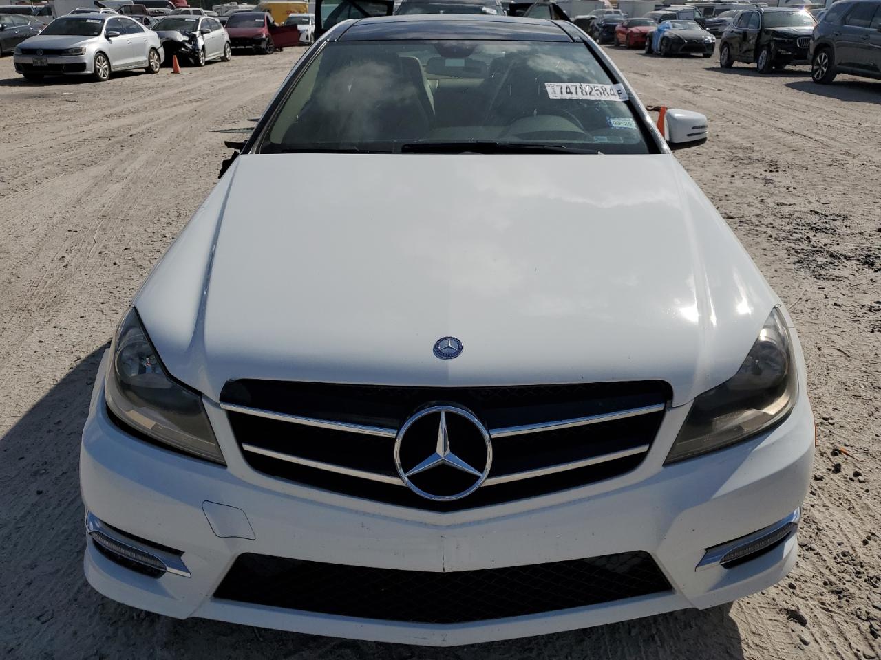 2015 Mercedes-Benz C-klasse VIN WDDGJ4HB4FG369989 Copart auction photo, side / front end damage thumbnail 5
