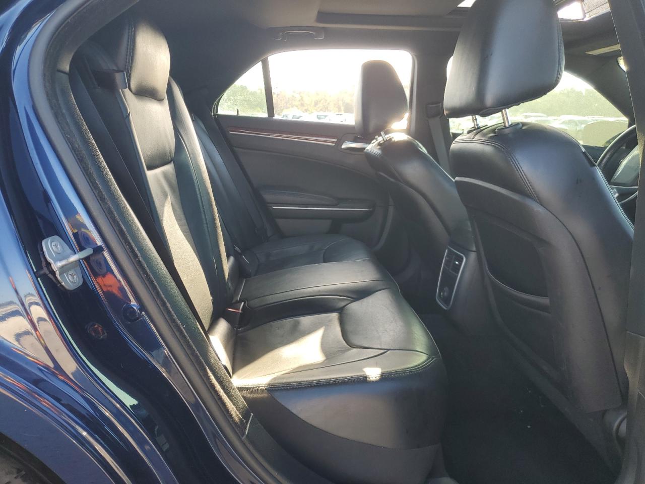 2014 Chrysler 300 VIN 2C3CCAAG8EH285690 Copart auction photo, front end damage thumbnail 10
