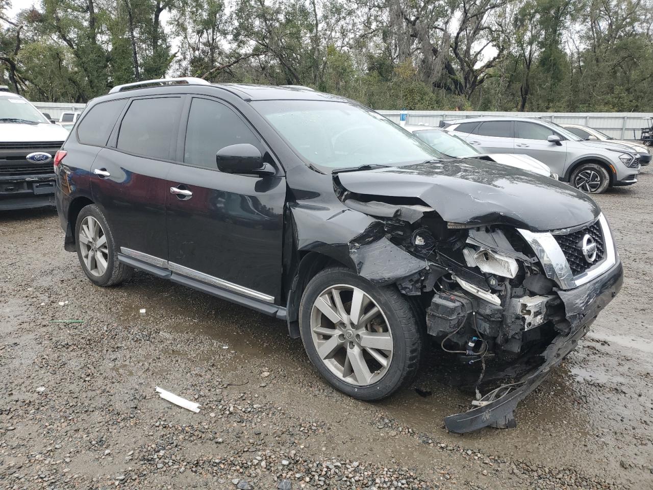 2016 Nissan Pathfinder VIN 5N1AR2MM2GC604169 Copart auction photo, front end / side damage thumbnail 4