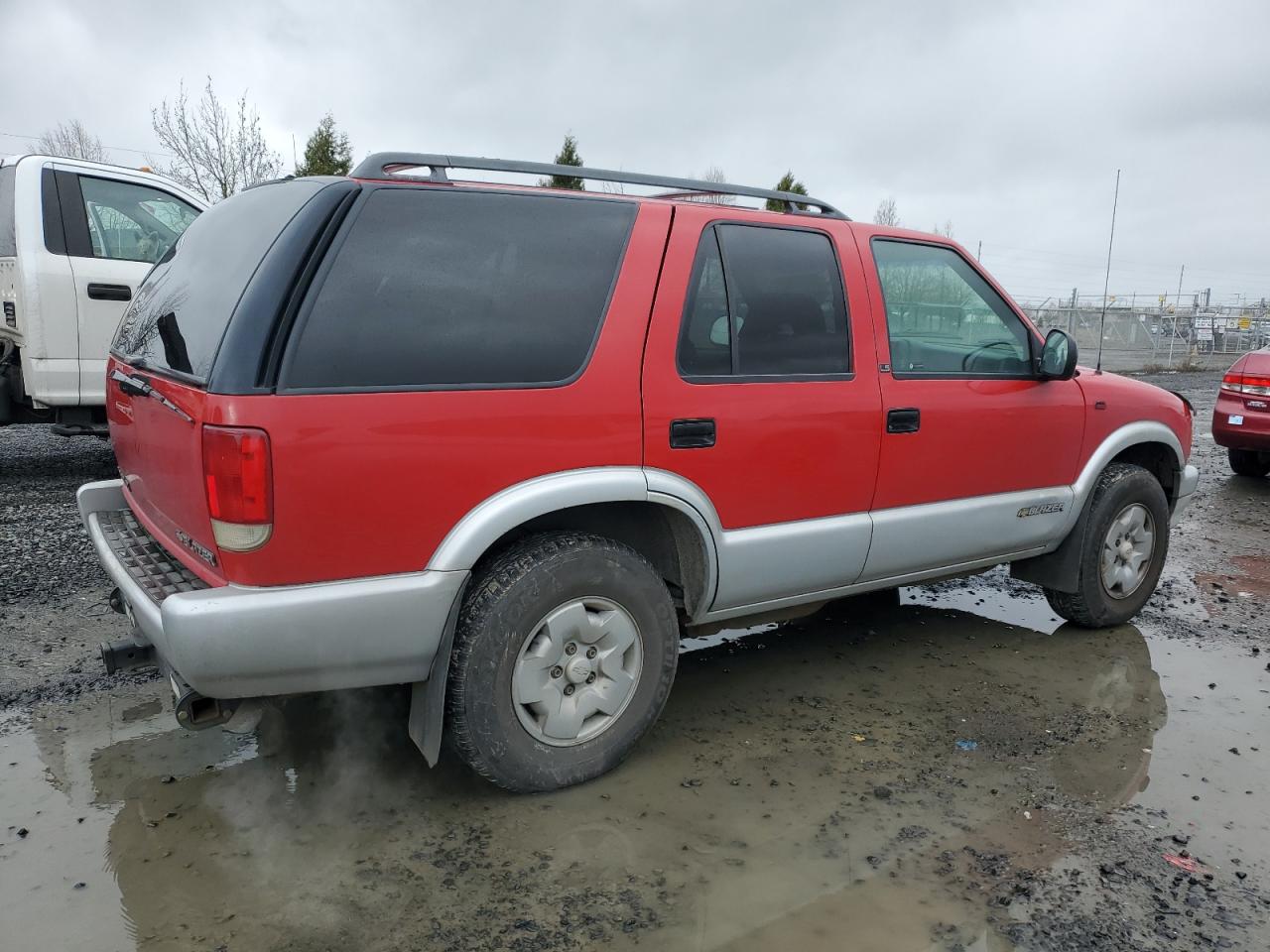 1995 Chevrolet Blazer VIN 1GNDT13W3S2212646 Copart auction photo, undercarriage damage thumbnail 3