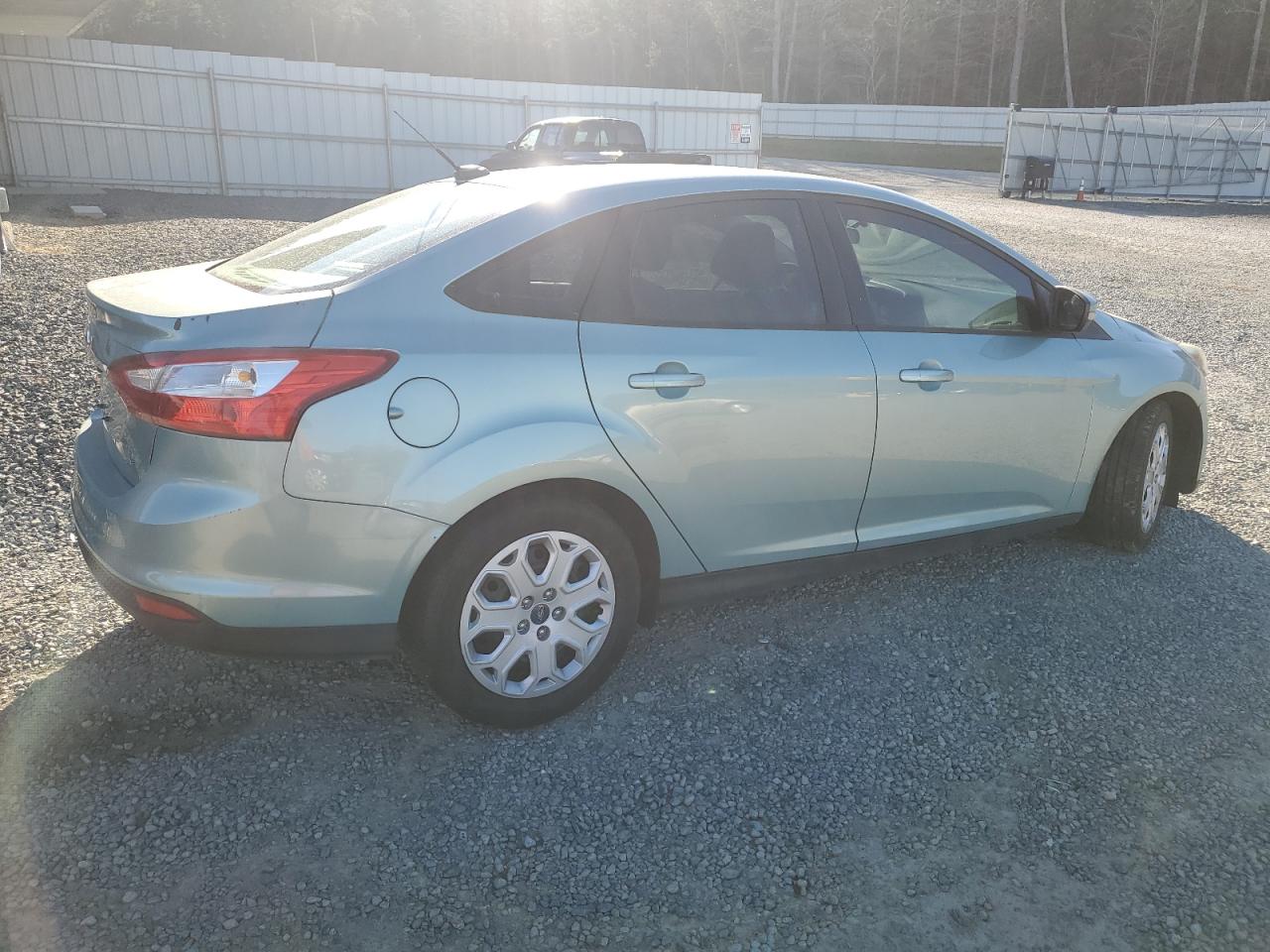 2012 Ford Focus VIN 1FAHP3F28CL230211 Copart auction photo, front end / undercarriage damage thumbnail 3