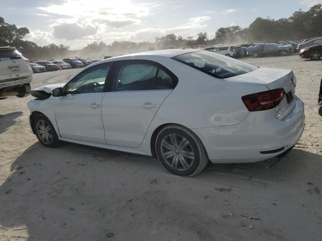2017 Volkswagen Jetta VIN 3VW2B7AJ9HM382330 Copart auction photo, front end / minor dent/scratches damage thumbnail 2