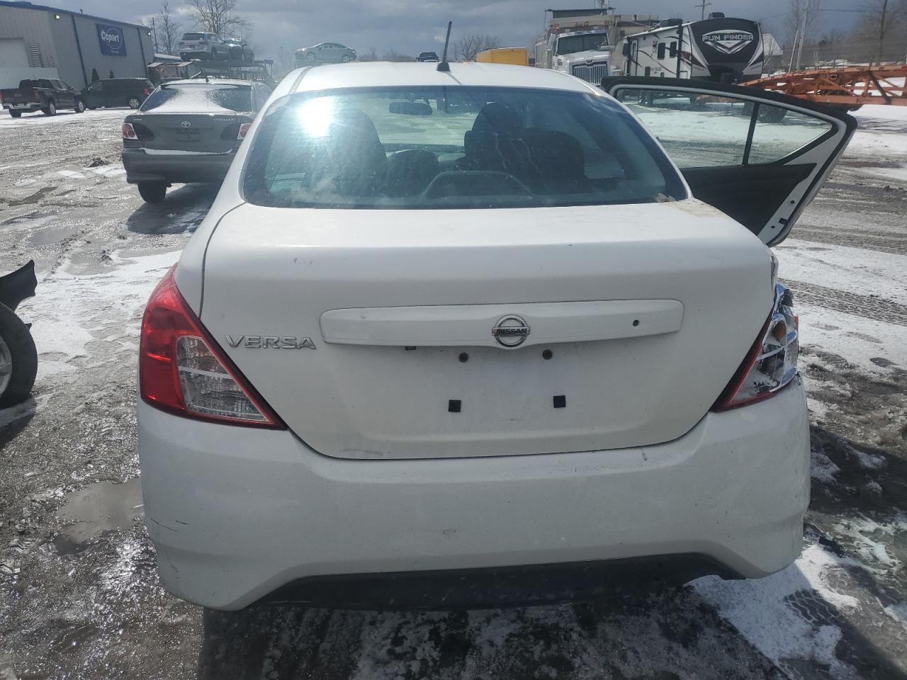 2018 Nissan Versa VIN 3N1CN7APXJL885835 Copart auction photo, front end damage thumbnail 6