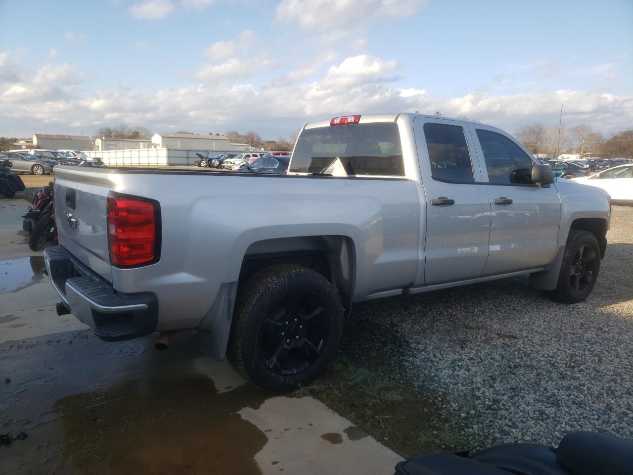 2018 Chevrolet Silverado VIN 1GCVKPEC4JZ225174 Copart auction photo, front end / rear end damage thumbnail 3