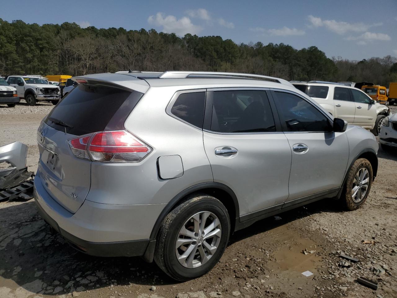 2016 Nissan Rogue VIN 5N1AT2MT8GC818320 Copart auction photo, undercarriage / front end damage thumbnail 3