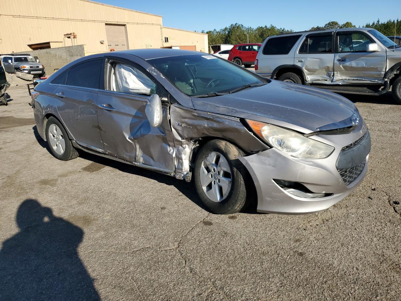 2011 Hyundai Sonata VIN KMHEC4A41BA017677 Copart auction photo, front end damage thumbnail 4