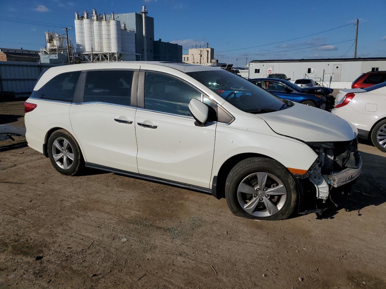 2018 Honda Odyssey VIN 5FNRL6H76JB085481 Copart auction photo, undercarriage / front end damage thumbnail 4