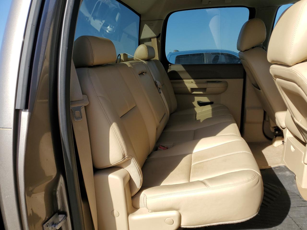 2013 Chevrolet Silverado VIN 3GCPCSE00DG348652 Copart auction photo, front end / minor dent/scratches damage thumbnail 10