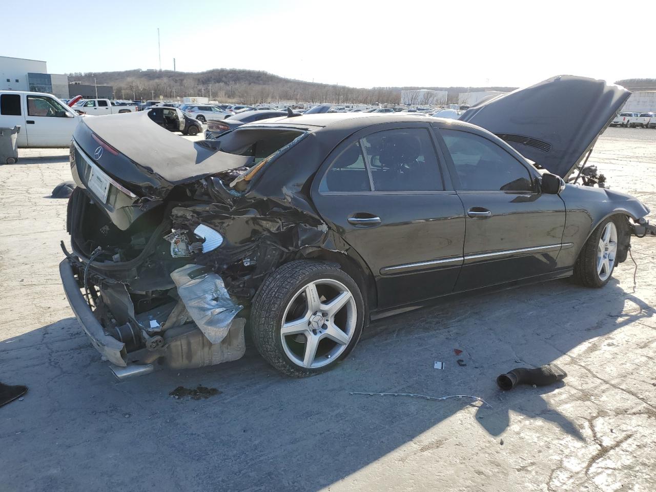 2009 Mercedes-Benz E-klasse VIN WDBUF56X49B369848 Copart auction photo, rear end / front end damage thumbnail 3