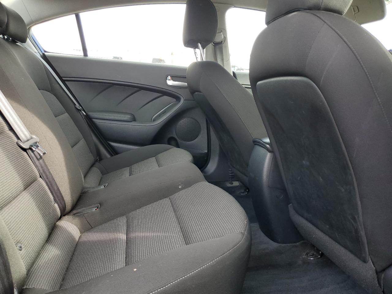 2017 KIA Forte VIN 3KPFK4A7XHE040810 Copart auction photo, rear end damage thumbnail 10