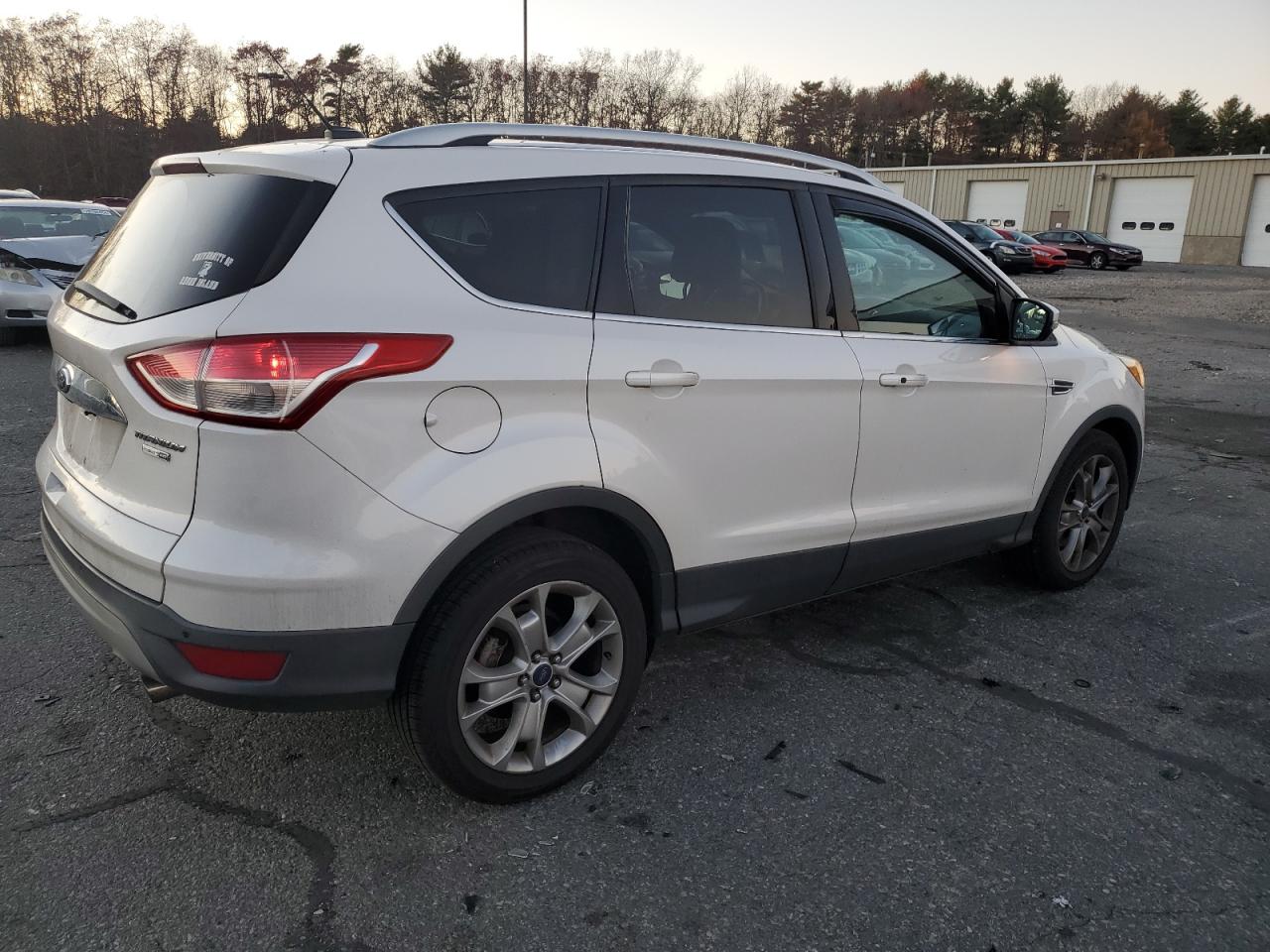 2014 Ford Escape VIN 1FMCU9J94EUD39147 Copart auction photo, front end / side damage thumbnail 3