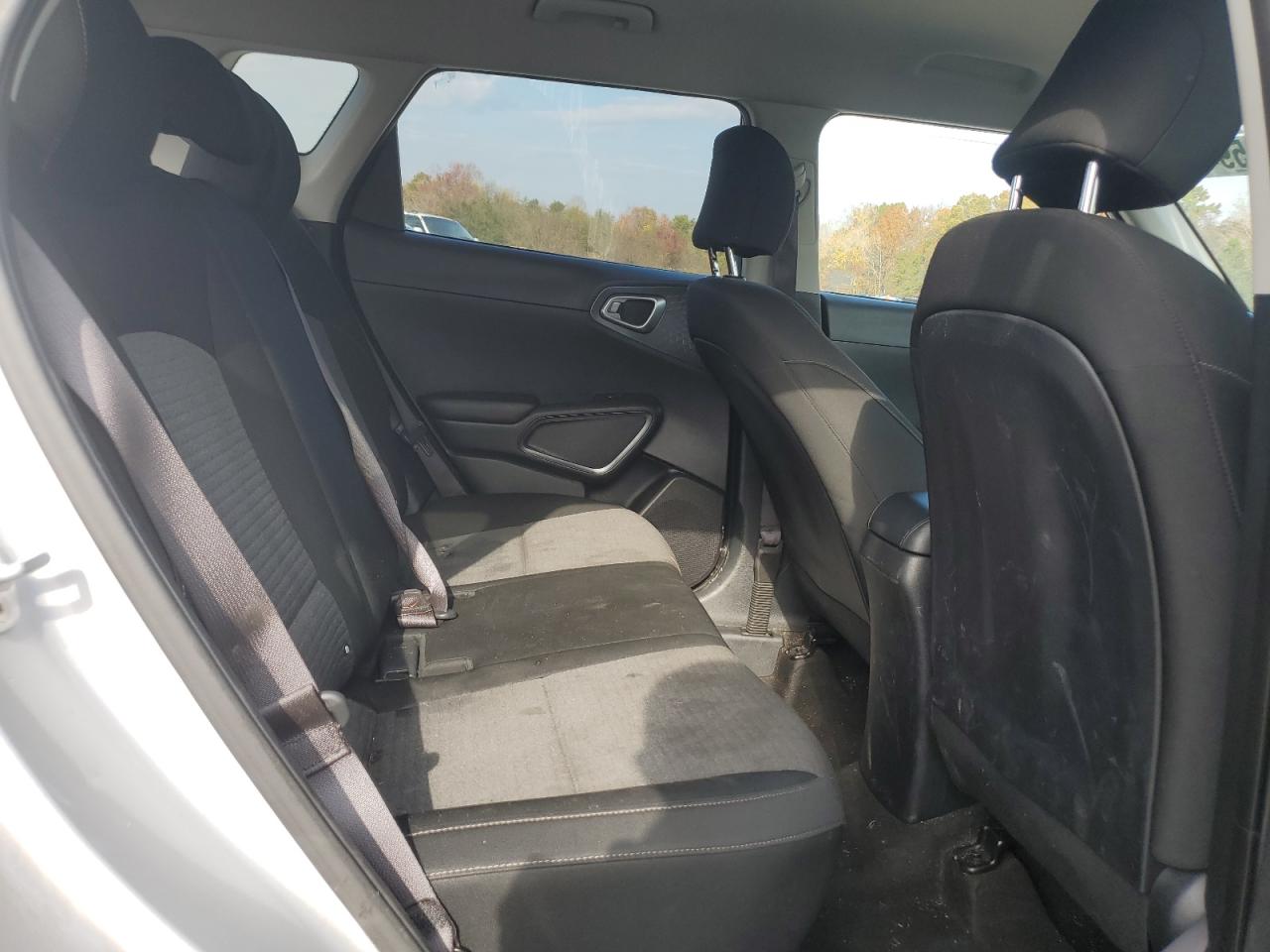 2020 KIA Soul VIN KNDJ23AU8L7018713 Copart auction photo, vandalism damage thumbnail 10