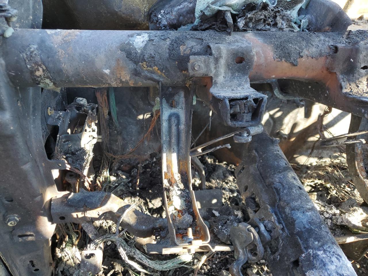 2014 Ford F-150 VIN 1FTMF1CT9EFB47479 Copart auction photo, burn damage thumbnail 9