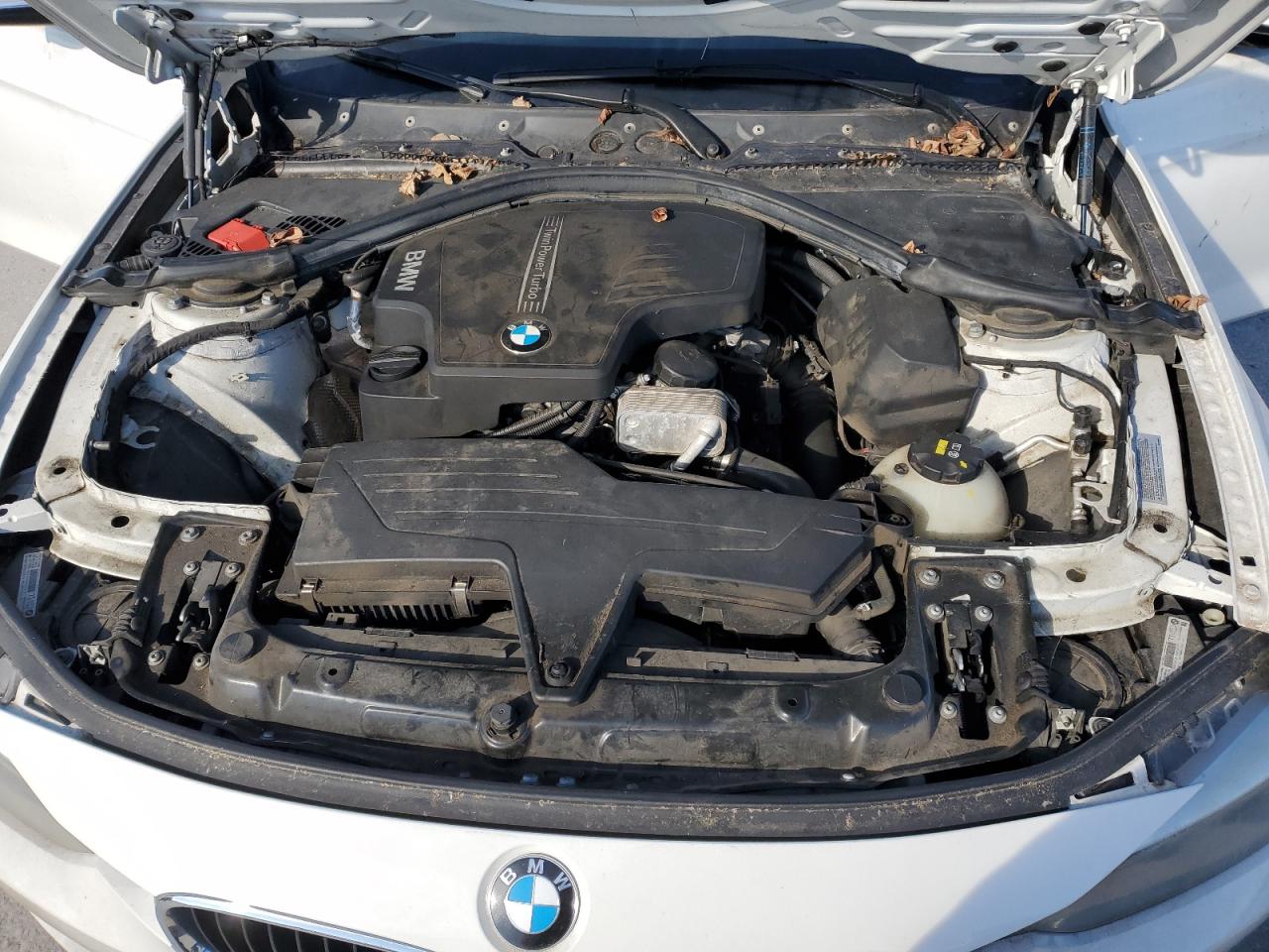 2014 BMW 3er VIN WBA3A5G57ENP32013 Copart auction photo, front end damage thumbnail 11