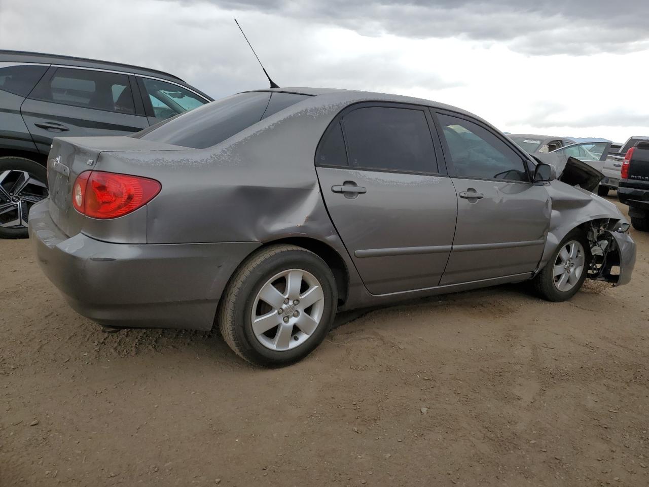 2004 Toyota Corolla VIN 1NXBR38E94Z213281 Copart auction photo, front end / rear end damage thumbnail 3
